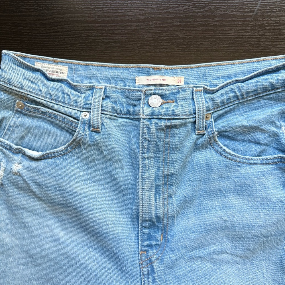 Levi’s 70s High Flare Jeans Light Wash Distressed Sz 31 - Picture 6 of 7
